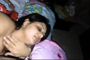 Sexy Indian Wife ionate Kissing With Husband Drtuber
